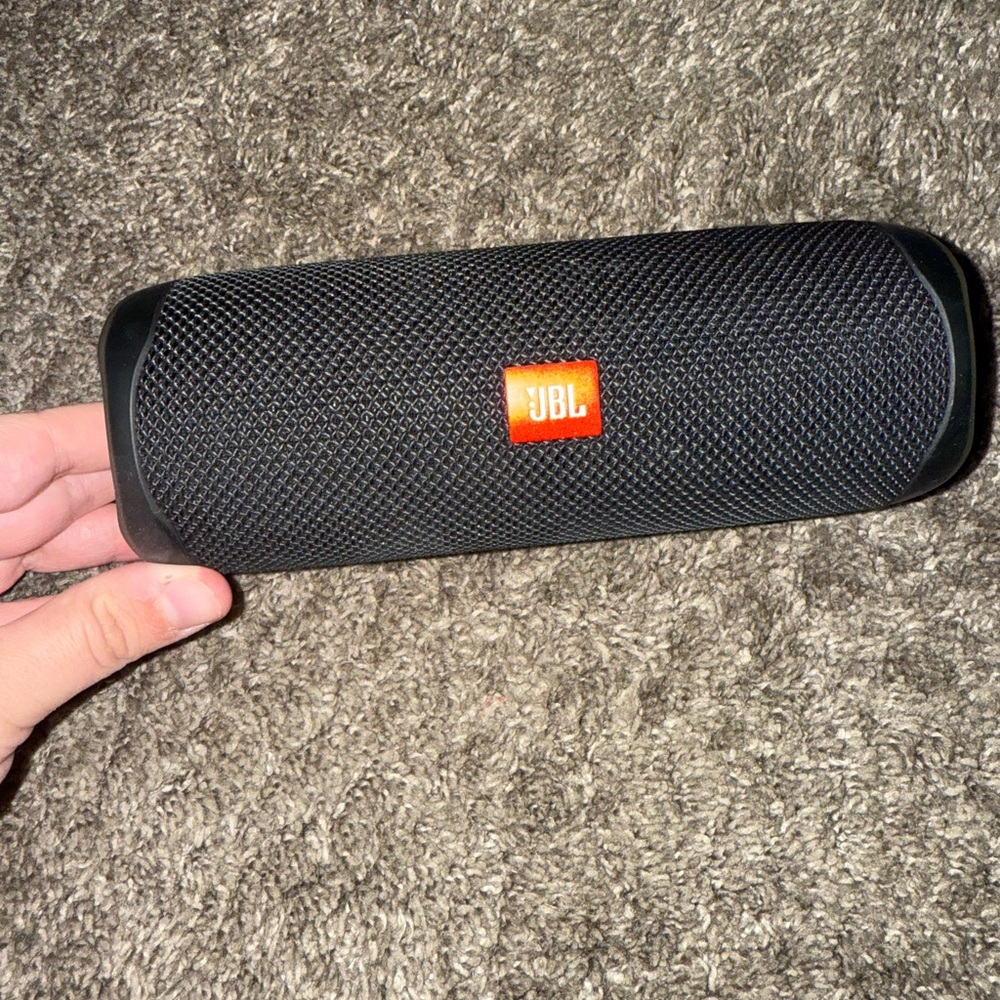 JBL Flip 5 Portable Speaker